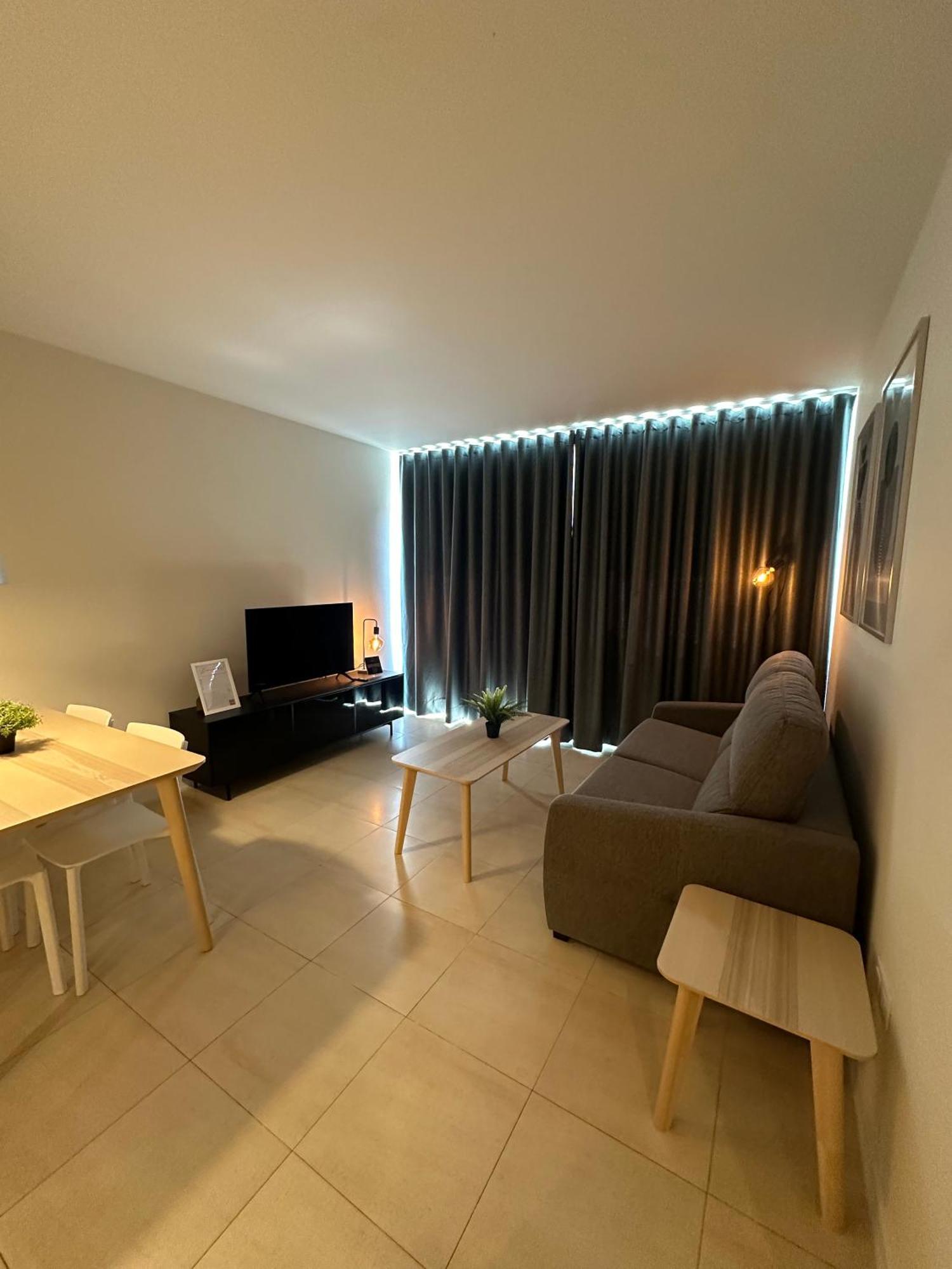 At Home Avenida Del Ejercito Guadalajara Ngoại thất bức ảnh